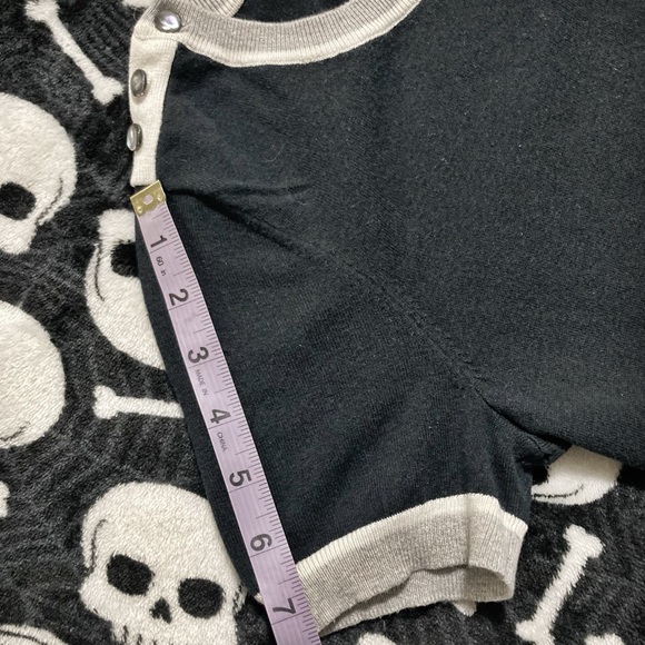 BANANA REPUBLIC Black grey white short sleeve knit top ~ Goth XS SMALL sweater - Picture 8 of 12